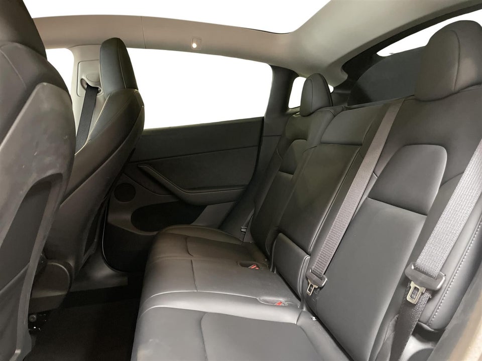 Tesla Model Y RWD 5d