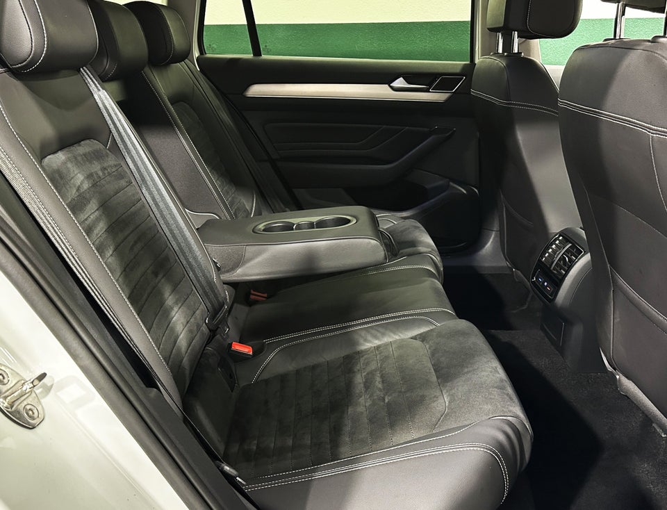 VW Passat 2,0 TDi 150 Elegance+ Variant DSG 5d