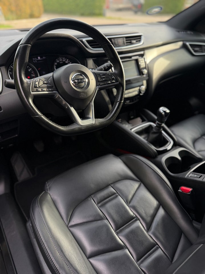 Nissan Qashqai 1,2 Dig-T 115 Tekna 5d