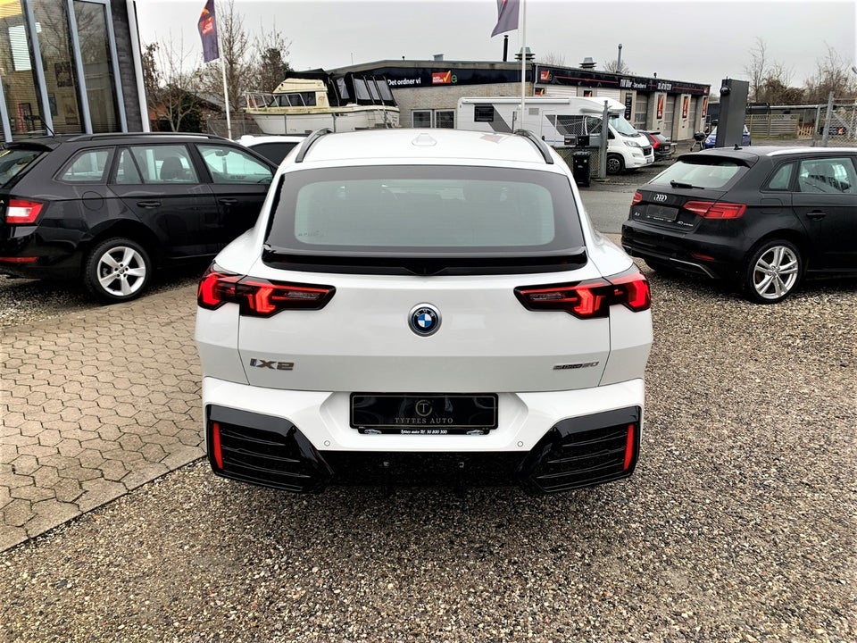BMW iX2 eDrive20 M-Sport 5d