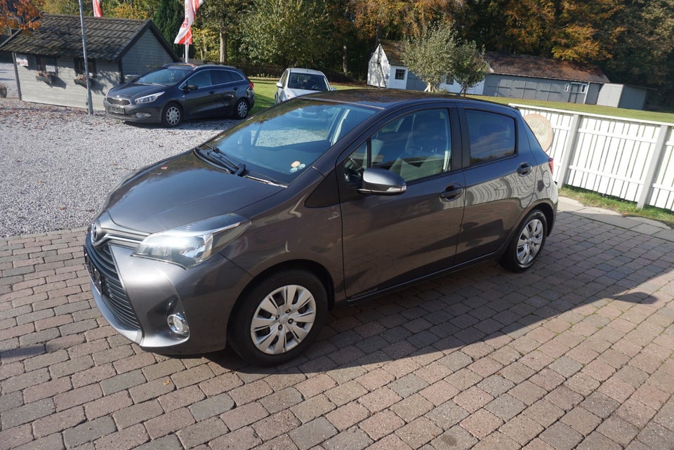 Toyota Yaris 1,0 VVT-i T1 Style 5d