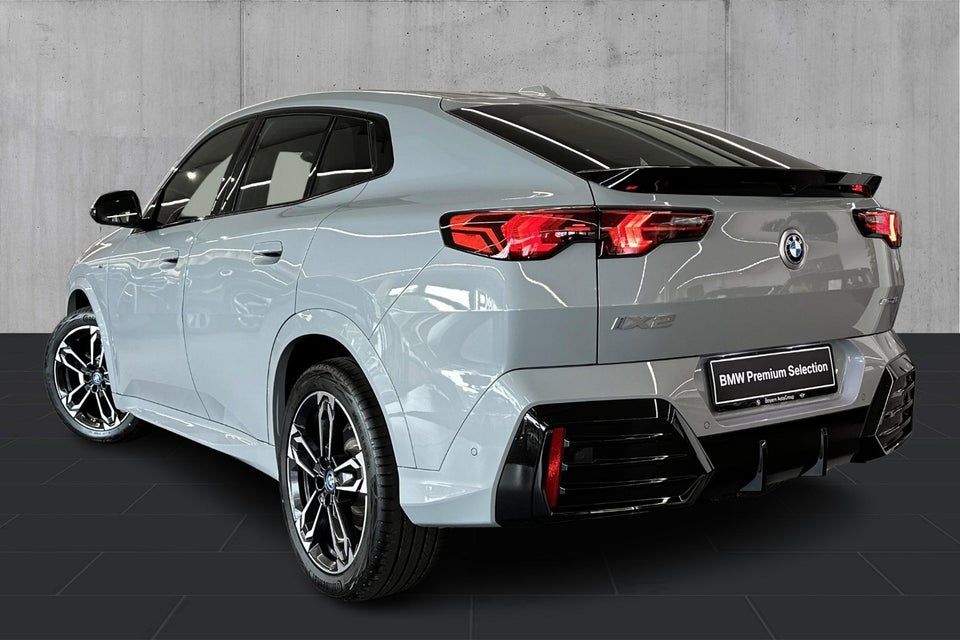 BMW iX2 eDrive20 M-Sport 5d