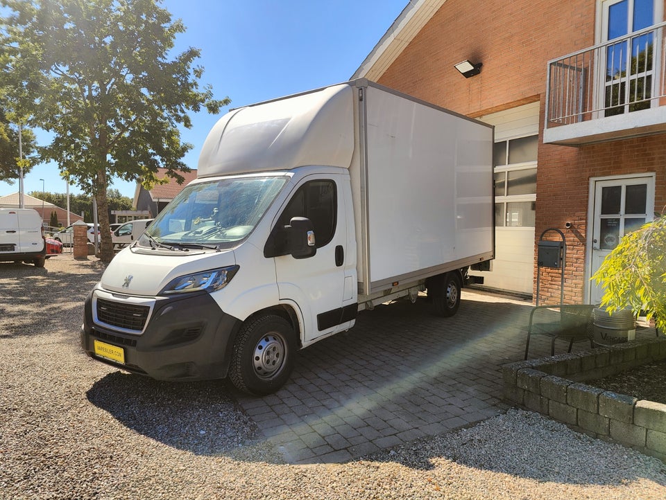 Peugeot Boxer 335 2,2 BlueHDi 165 L3 Alukasse m/lift 2d