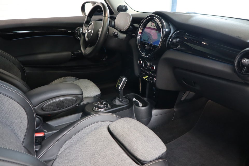 MINI Cooper SE Edition Premium Plus 3d