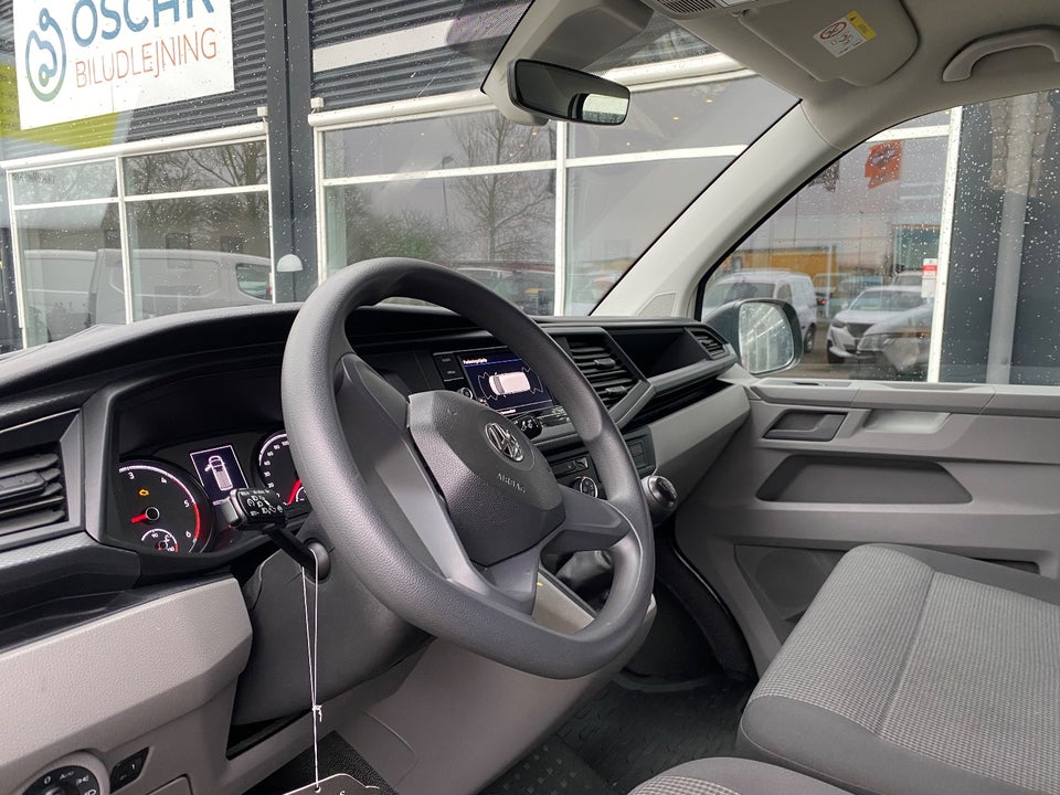 VW Transporter 2,0 TDi 110 Kassevogn lang