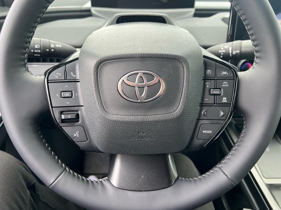 Toyota bZ4X 73 Executive 5d