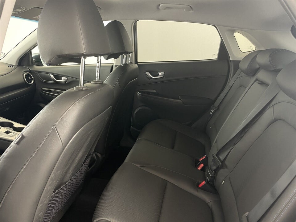 Hyundai Kona 64 EV Ultimate 5d