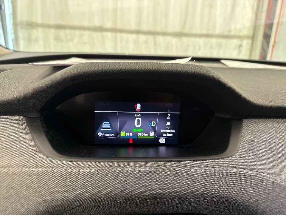 Skoda Enyaq 80 iV Plus Loft 5d