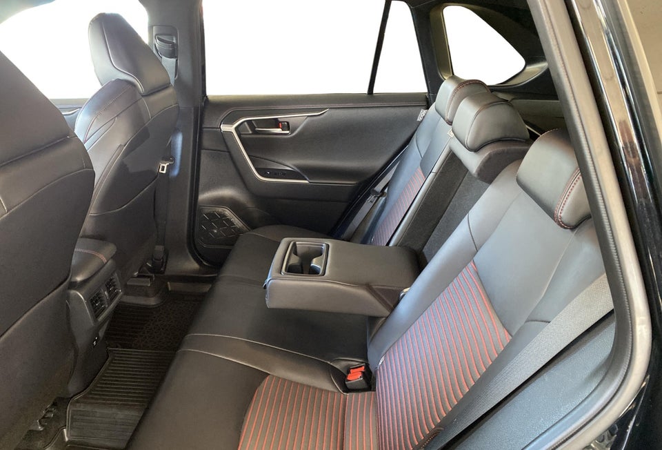 Toyota RAV4 2,5 Plug-in Hybrid H3 Business Comfort AWD-i 5d