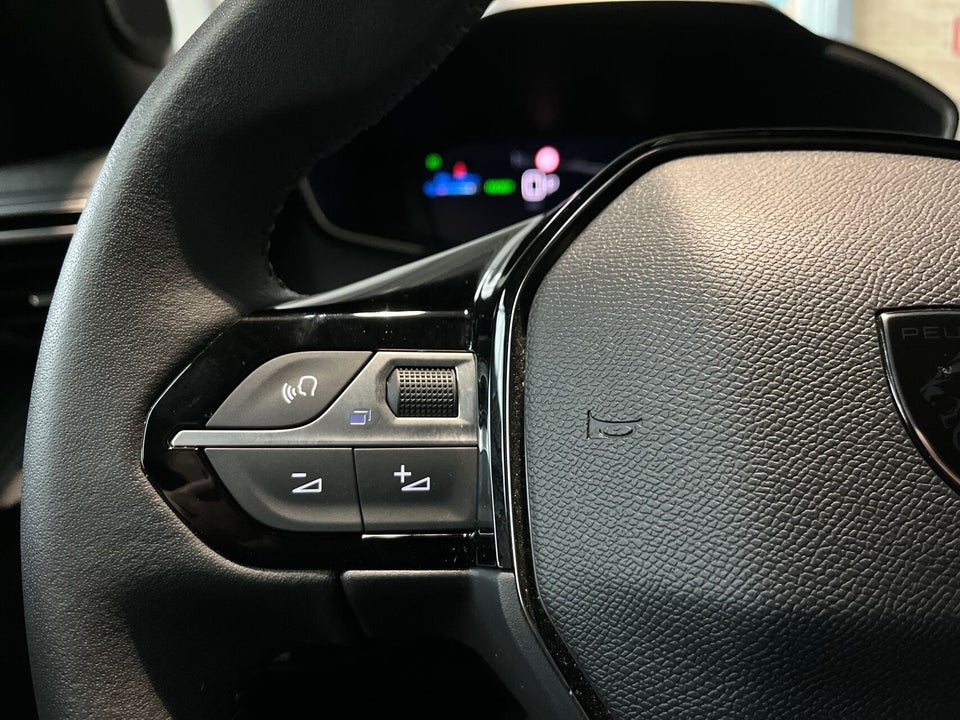 Peugeot e-2008 50 Allure 5d