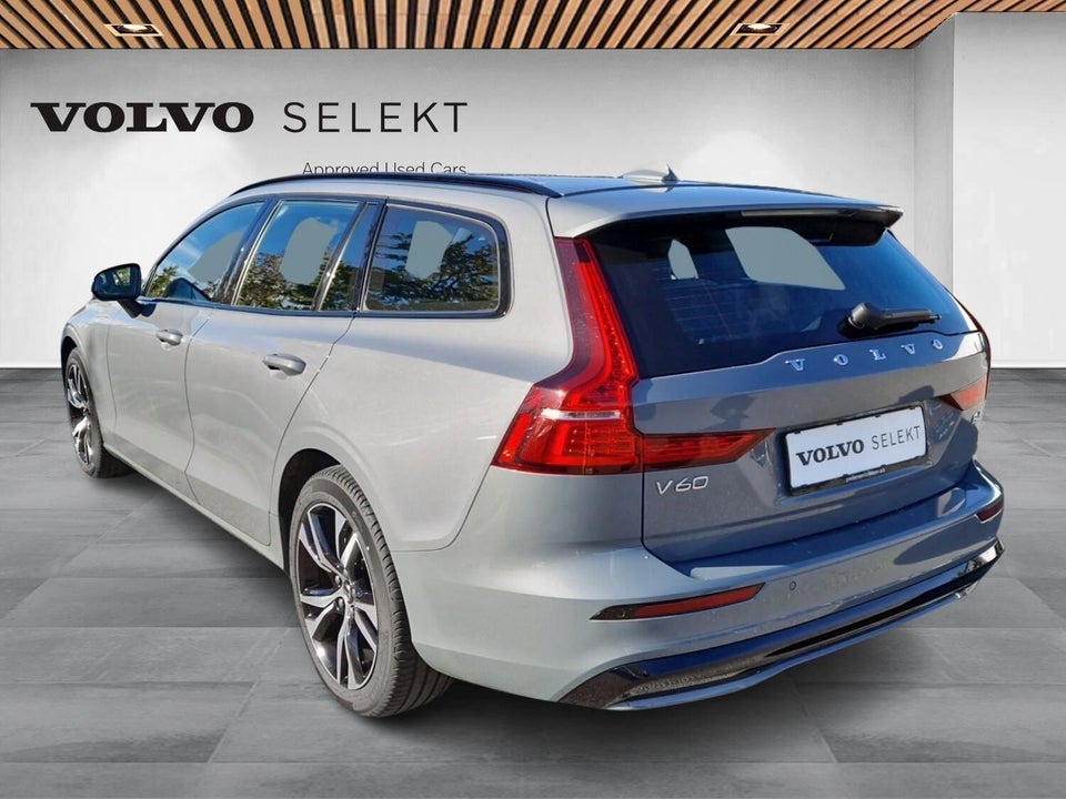 Volvo V60 2,0 B4 197 Plus Dark aut. 5d