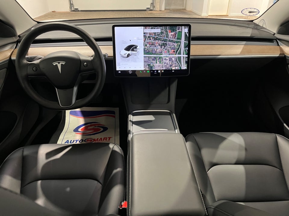 Tesla Model 3 RWD 4d