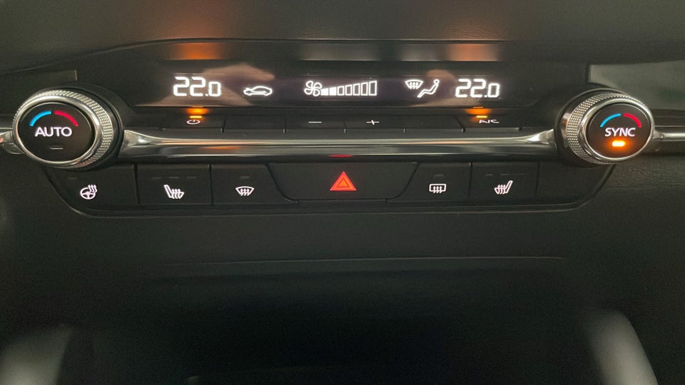 Mazda 3 2,0 e-SkyActiv-G 150 Cosmo aut. 4d