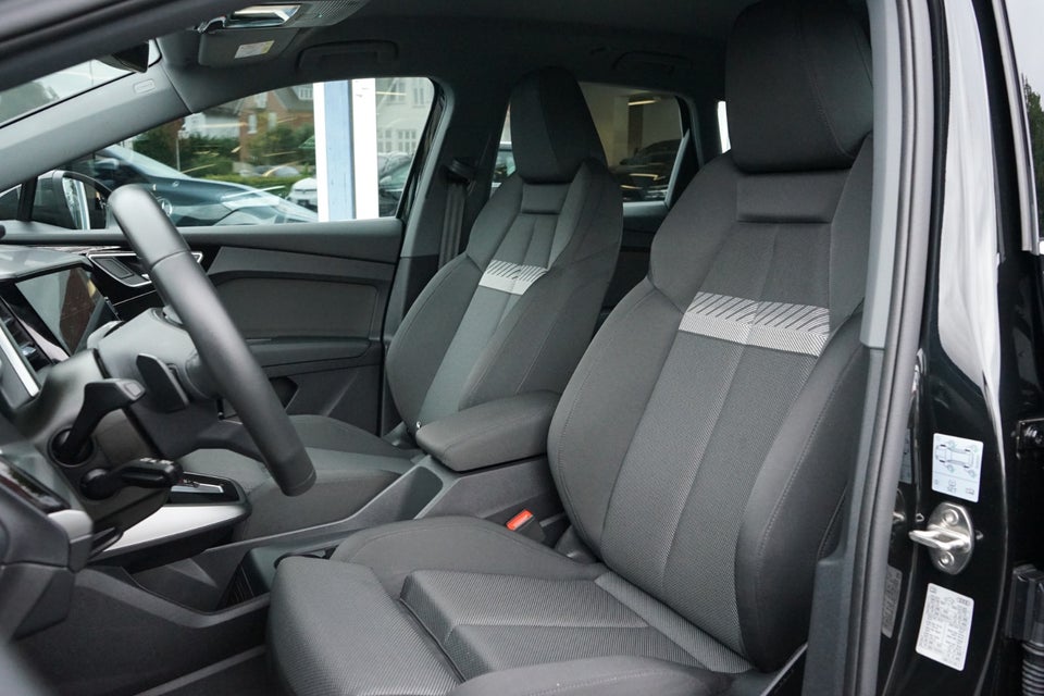 Audi Q4 e-tron 45 Advanced 5d