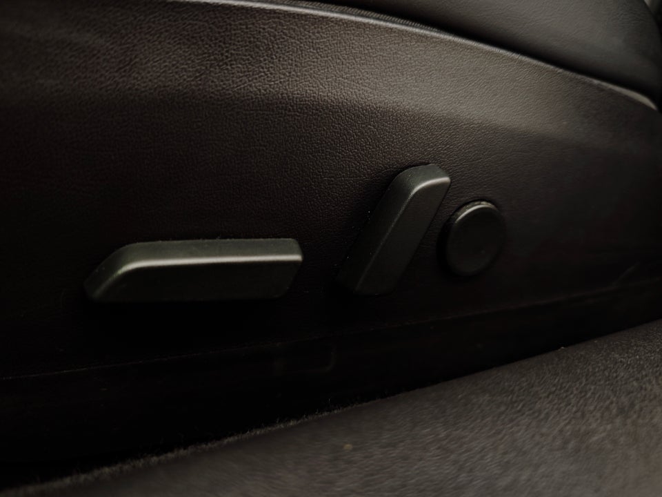 Tesla Model 3 Long Range AWD 4d