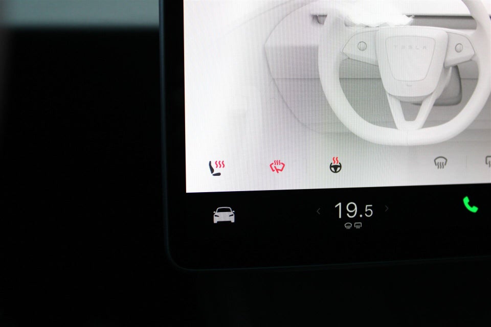Tesla Model 3 Long Range AWD 4d