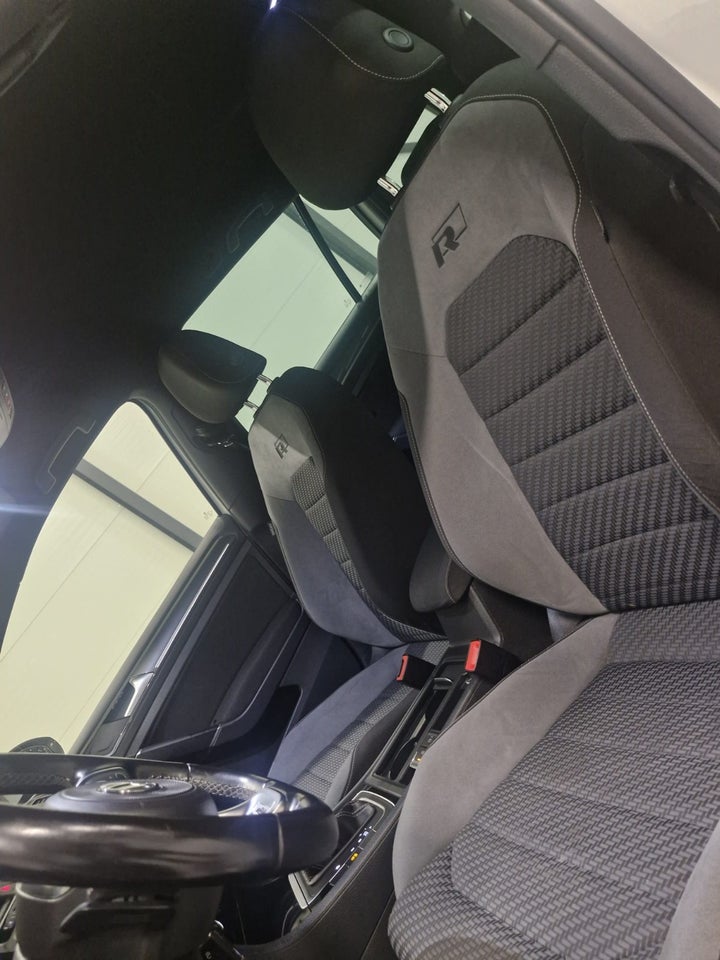 VW Golf VII 1,5 TSi 150 R-line Variant DSG 5d
