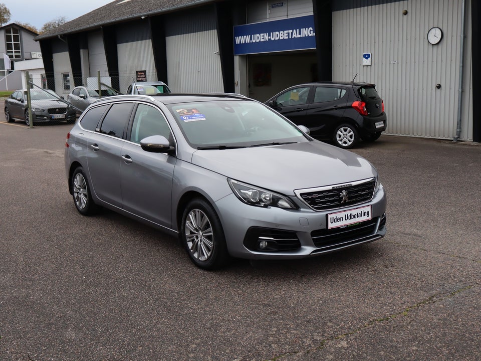 Peugeot 308 1,6 BlueHDi 120 Allure Sky SW 5d