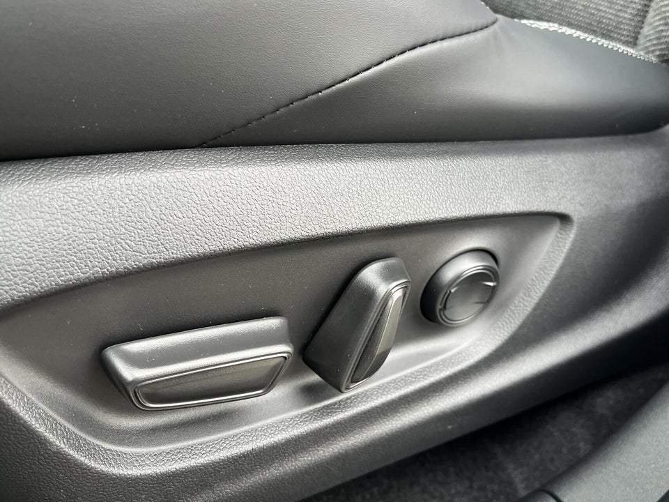 Toyota bZ4X 73 Active AWD 5d