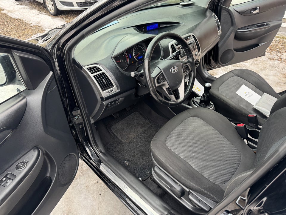 Hyundai i20 1,25 Classic XTR+ 5d