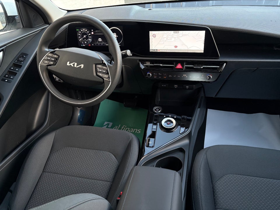 Kia Niro 64 EV Access 5d