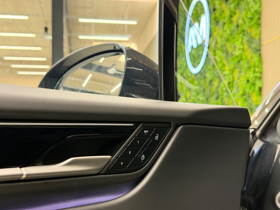 Porsche Macan 4 5d