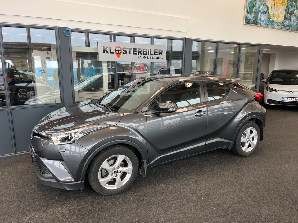 Toyota C-HR 1,8 Hybrid C-ENTER CVT 5d