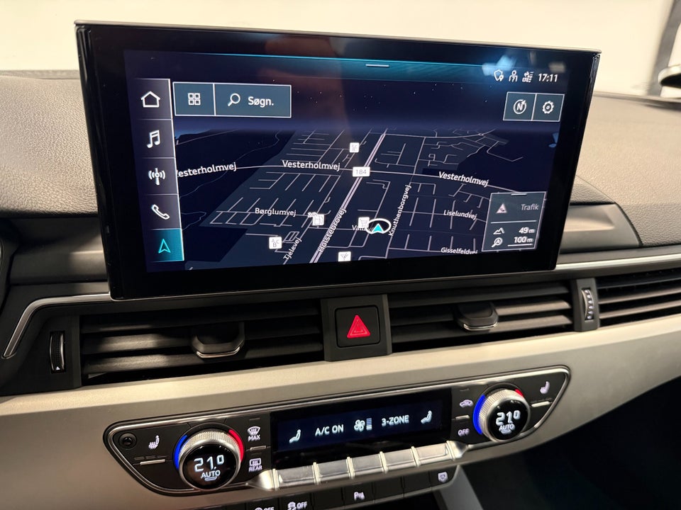 Audi A4 40 TFSi S-line Prestige Tour plus Avant S-tr. 5d