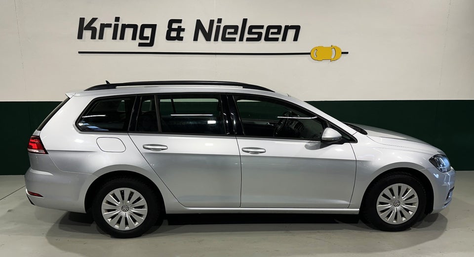 VW Golf VII 1,6 TDi 115 Trendline Variant 5d