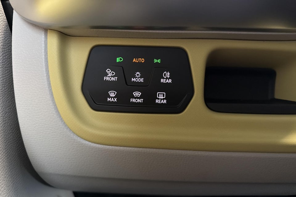 VW ID.Buzz 77 Pro SWB 5d