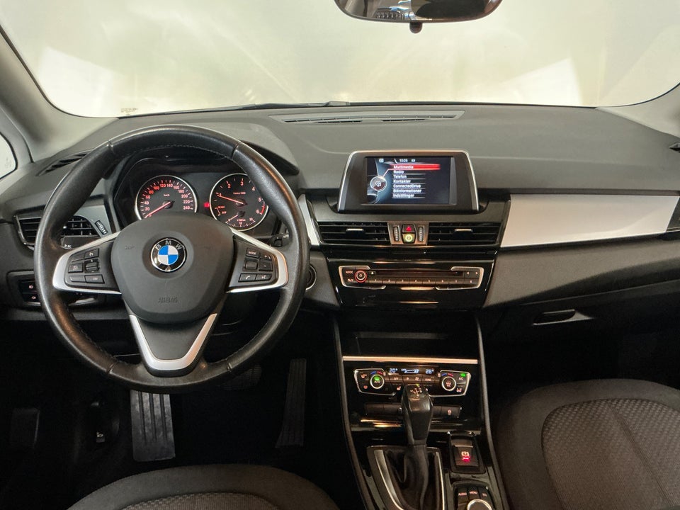 BMW 220d 2,0 Active Tourer Advantage aut. 5d