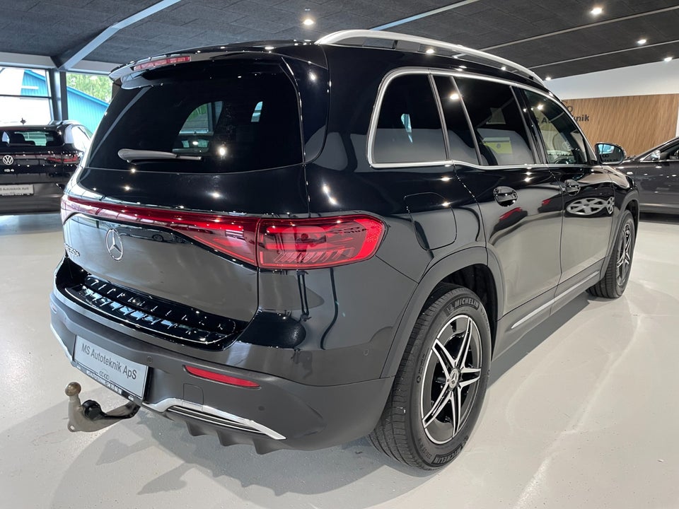 Mercedes EQB250+ AMG Line 5d
