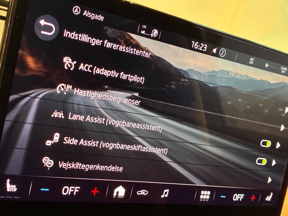 Skoda Enyaq 80 iV ecoSuite 5d