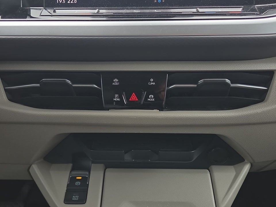 VW Multivan 1,4 eHybrid Style DSG kort