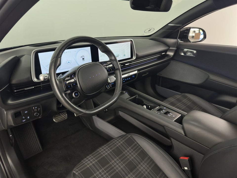 Hyundai Ioniq 6 77 First Edition AWD 4d