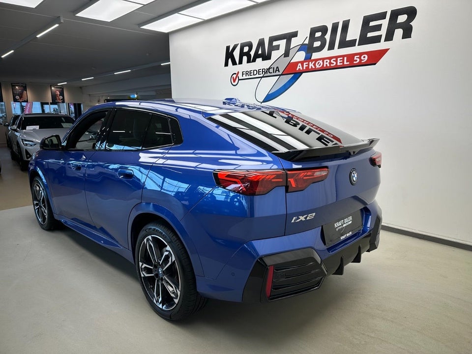 BMW iX2 eDrive20 M-Sport 5d