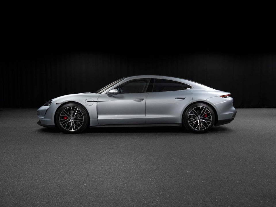 Porsche Taycan 4S Performance+ 4d