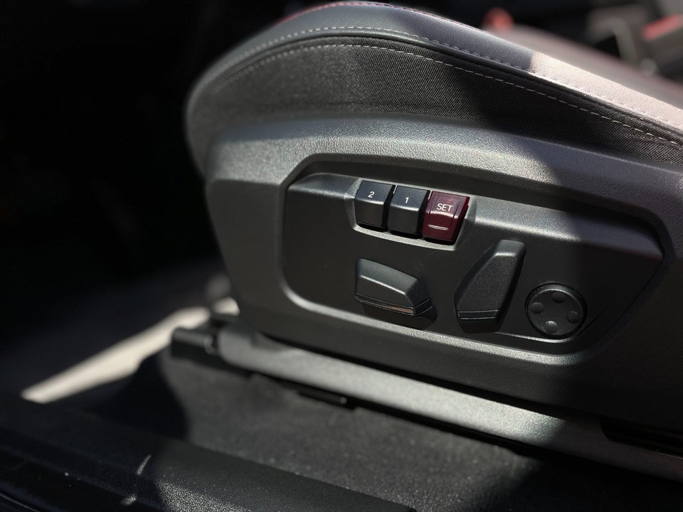 MINI Countryman SE JCW Trim XL ALL4 5d