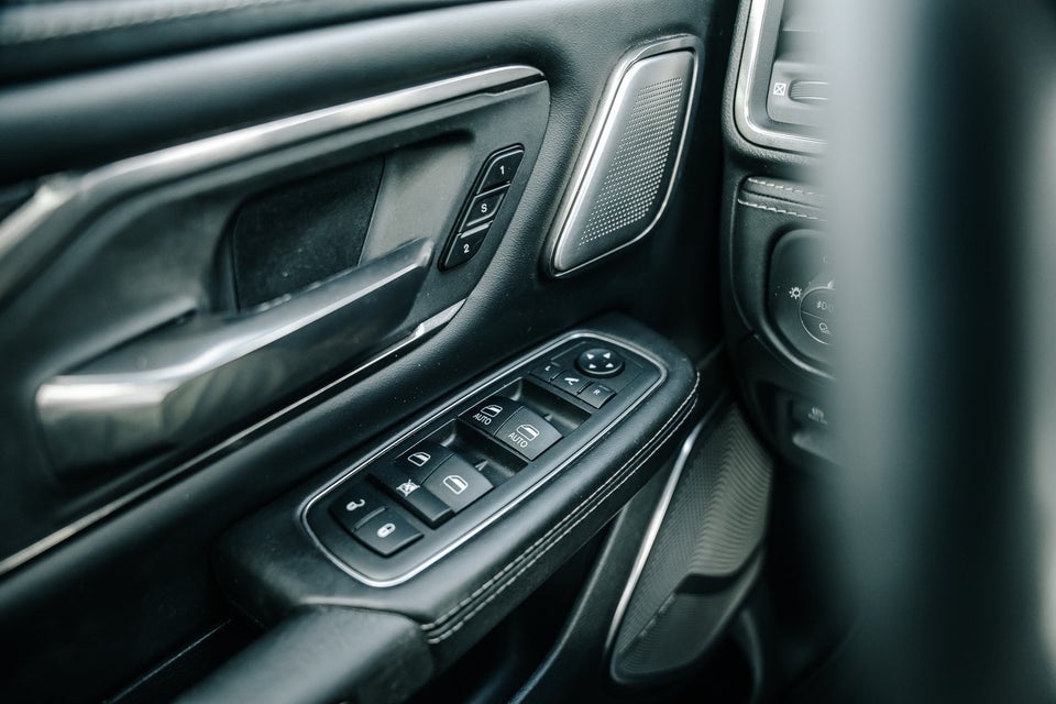 Dodge RAM 1500 5,7 V8 Laramie Crew Cab aut. 4x4 4d