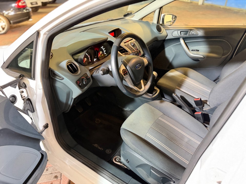 Ford Fiesta 1,6 TDCi 95 ECO 5d