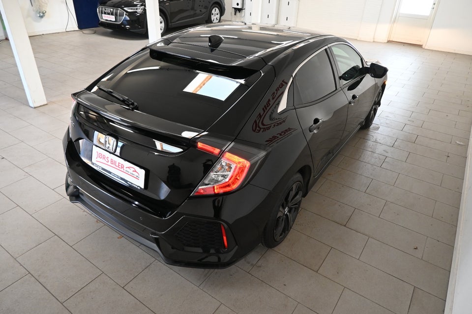 Honda Civic 1,0 VTEC Turbo Elegance 5d
