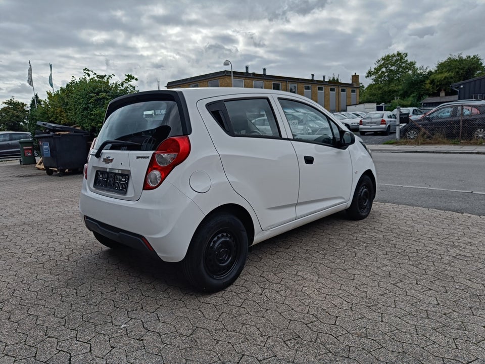 Chevrolet Spark 1,0 LT 5d