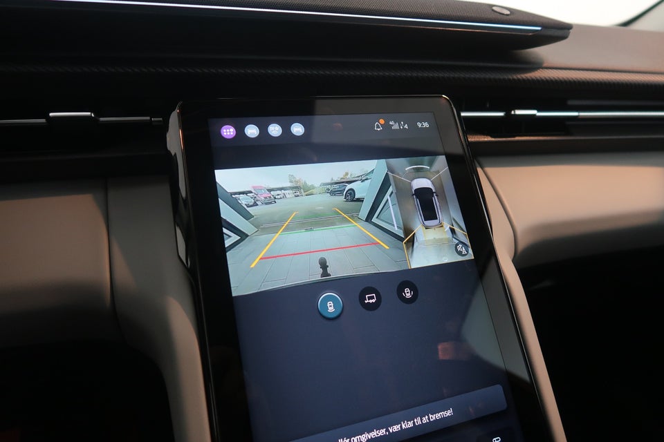 Ford Explorer 84 Premium Extended Range AWD 5d