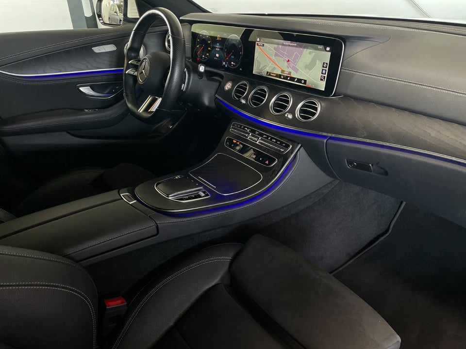 Mercedes E300 de 2,0 AMG Line stc. aut. 5d