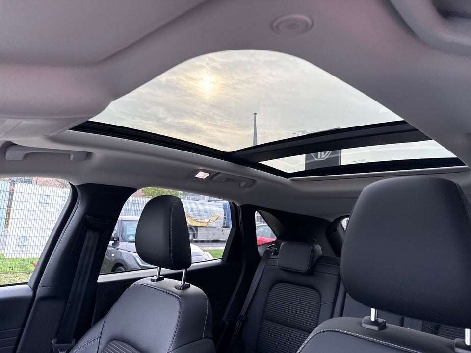 Ford Kuga 2,5 PHEV Titanium X CVT 5d