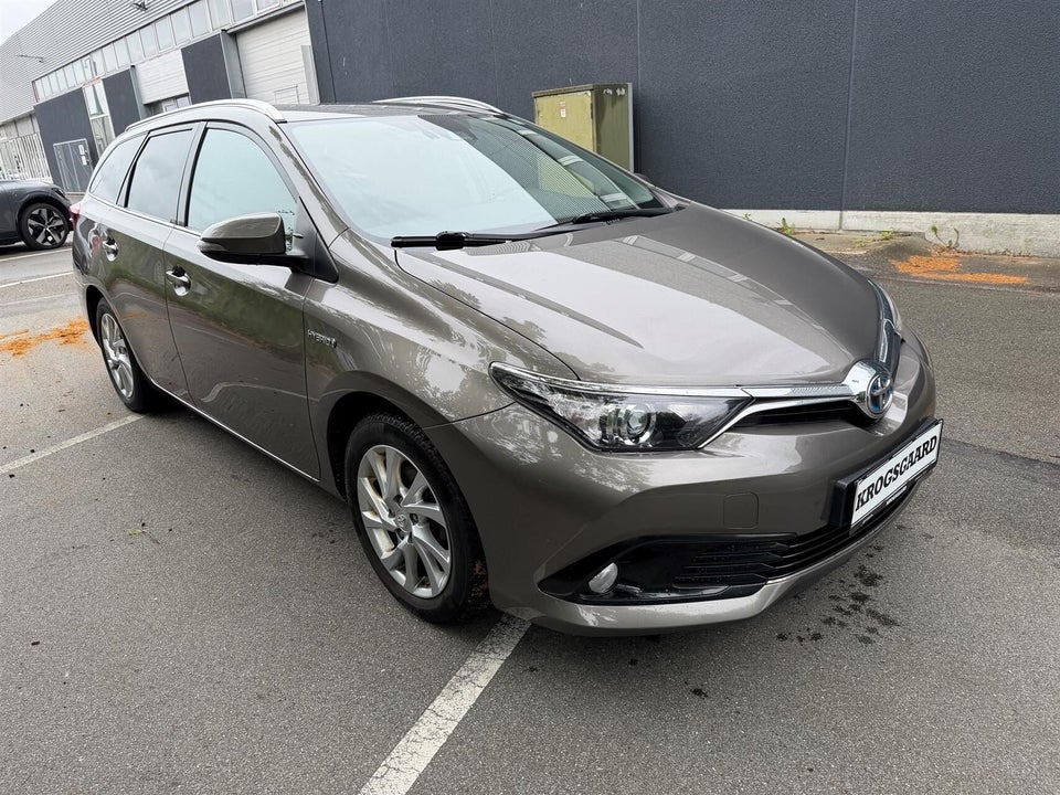Toyota Auris 1,8 Hybrid H2 Comfort Touring Sports CVT 5d