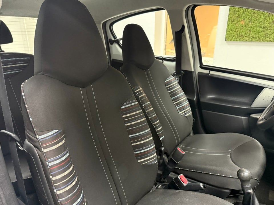 Citroën C1 1,0i Attraction 5d