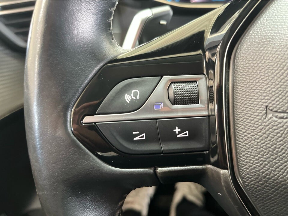 Peugeot 208 1,2 PureTech 100 Allure Pack EAT8 5d