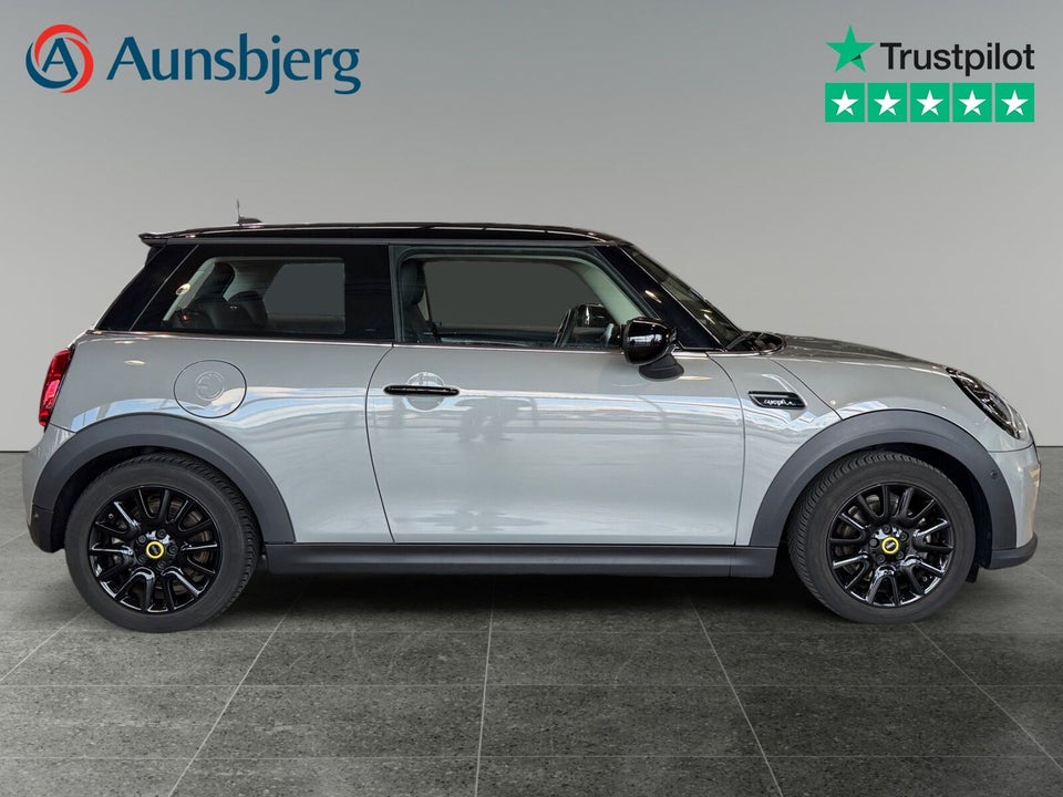 MINI Cooper SE Camden Edition 3d