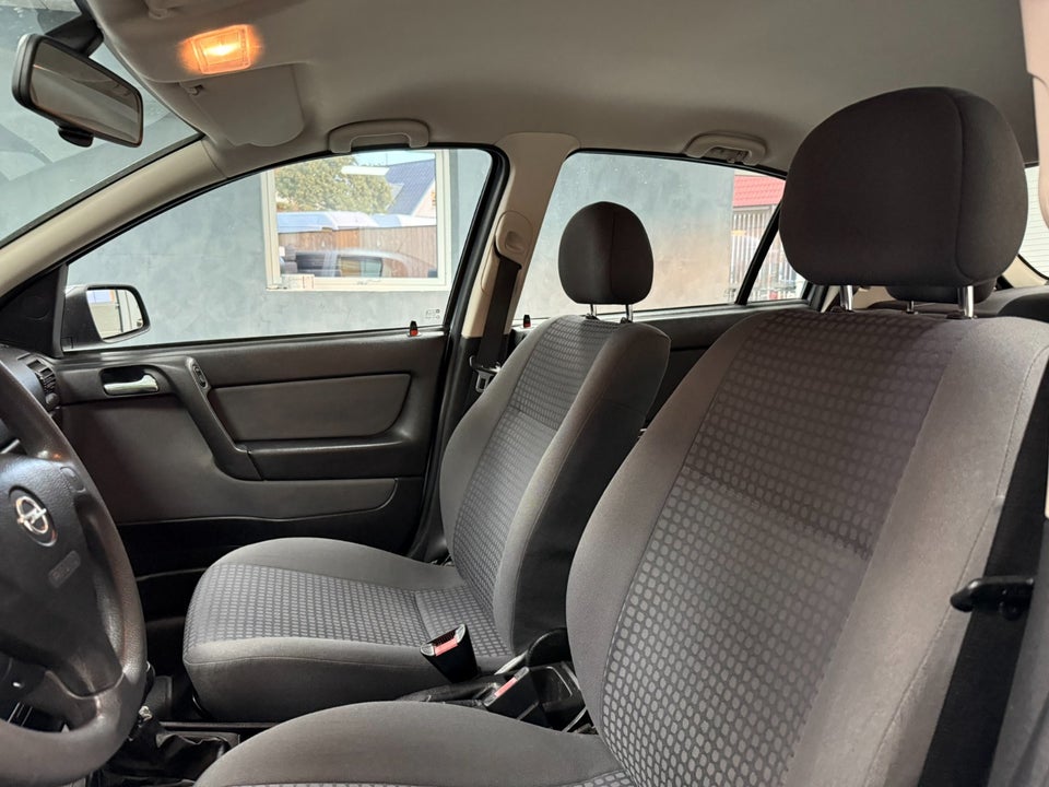 Opel Astra 1,6 16V Comfort 5d